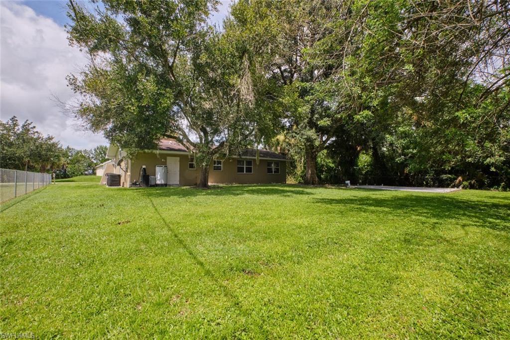 2321 Thurlow St Property Photo 31