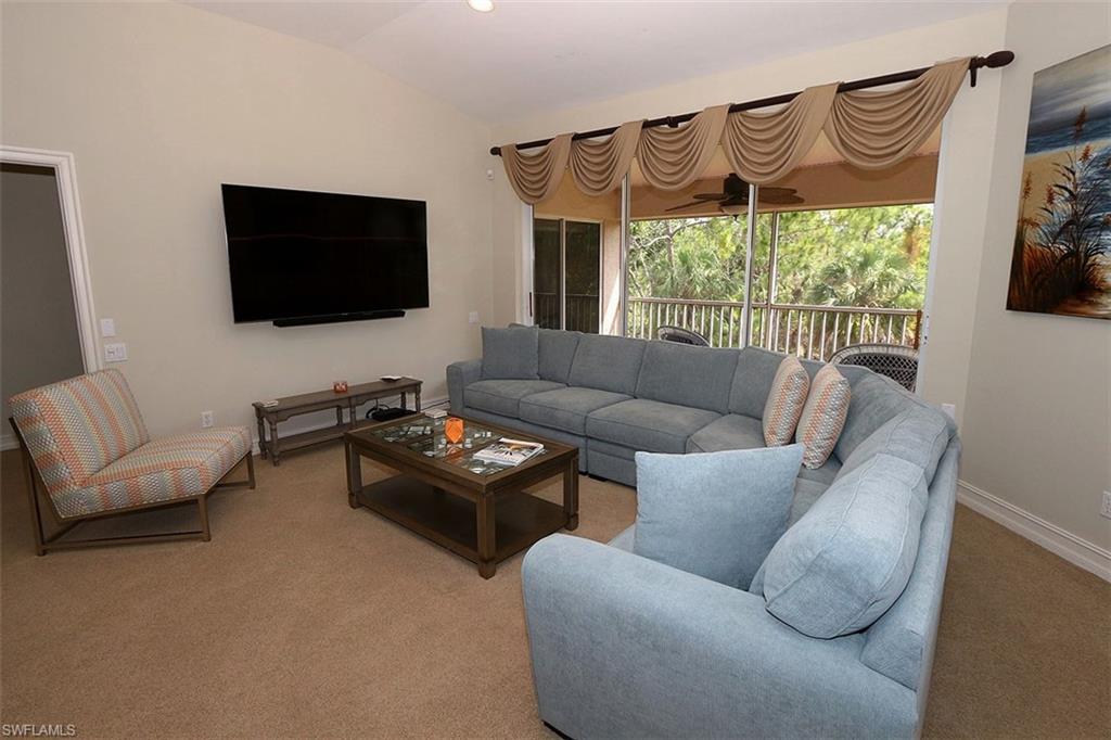 913 Carrick Bend Cir # 202 Property Photo 2