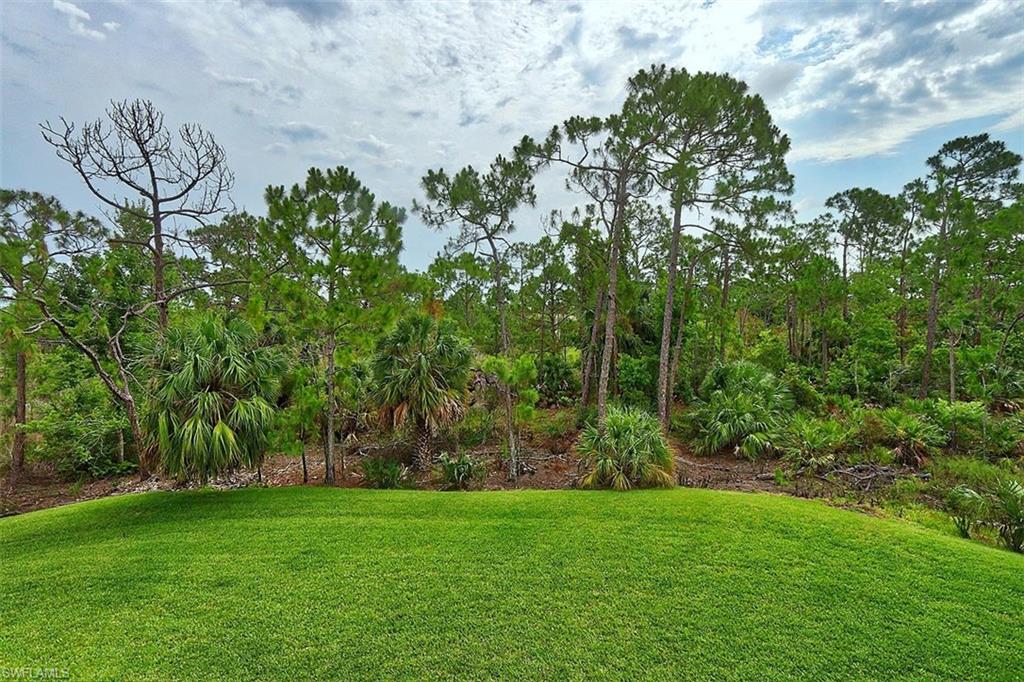 913 Carrick Bend Cir # 202 Property Photo 18