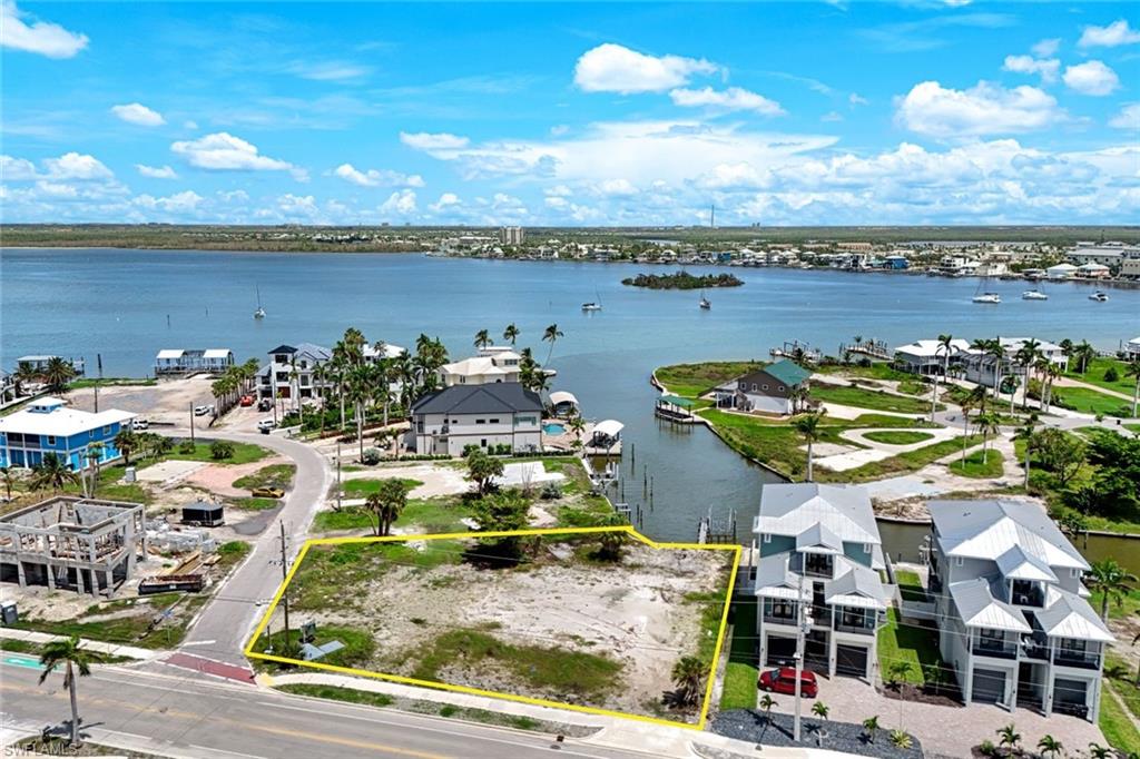 601 Estero Blvd Property Photo 4