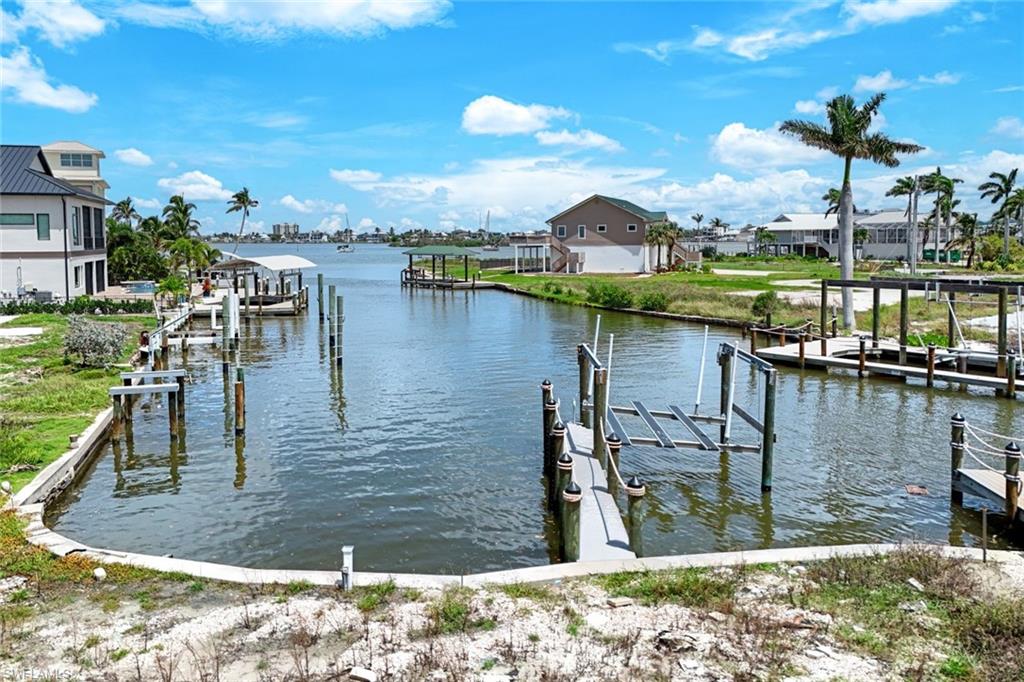 601 Estero Blvd Property Photo 17