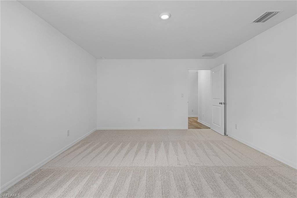 821 Gen D Macarthur Ave Property Photo 14