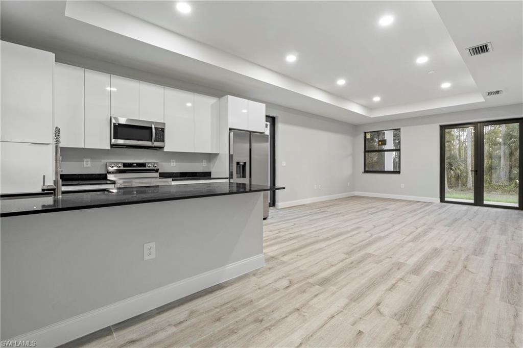 1028 Milwaukee Blvd Property Photo 2