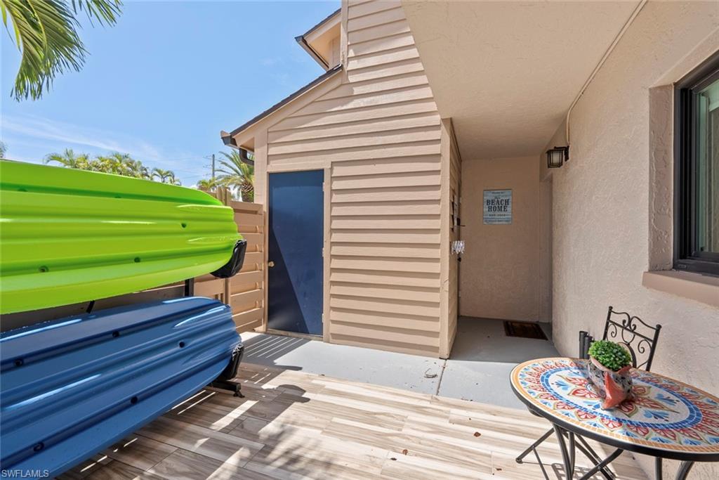896 Buttonwood DR # 109 Property Photo 1