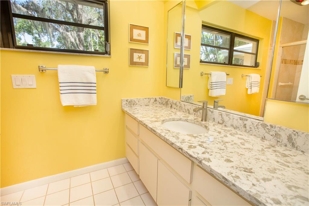 890 Swallow Pt Property Photo 18