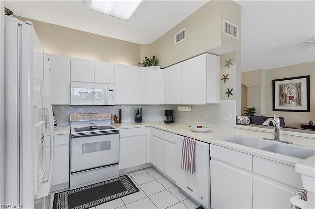 3451 Ballybridge Cir # 103 Property Photo 11