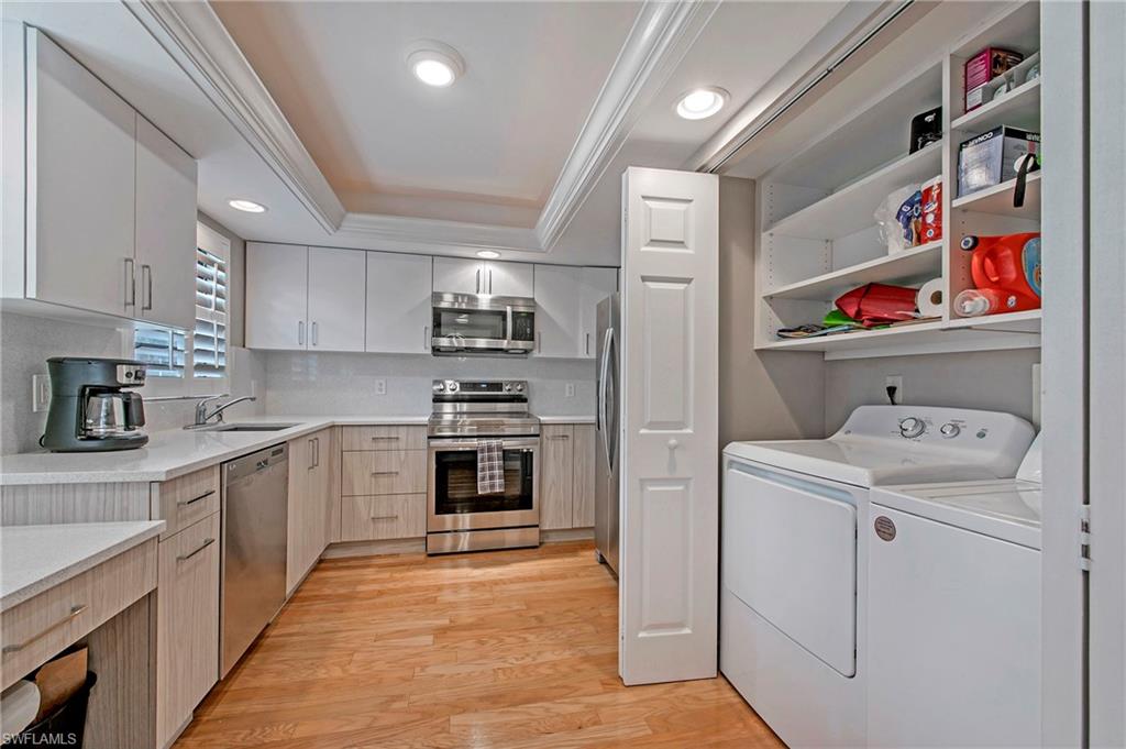 722 10th Ave S # A201 Property Photo 10