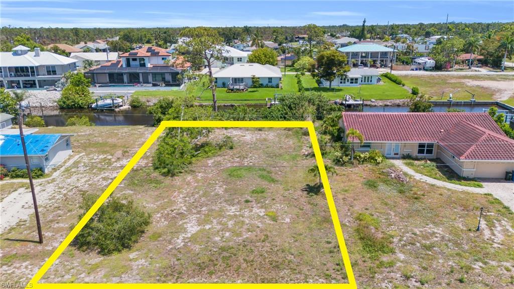 4960 Royal Palm Dr Property Photo 2