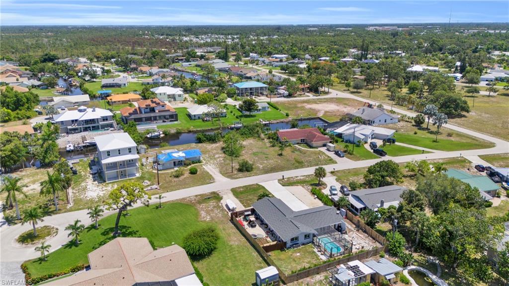 4960 Royal Palm Dr Property Photo 9