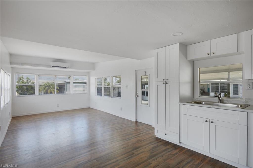 5558 Palm Beach Blvd 214 Property Photo 2