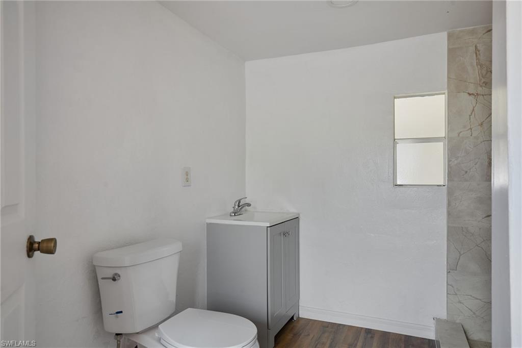 5558 Palm Beach Blvd 214 Property Photo 8