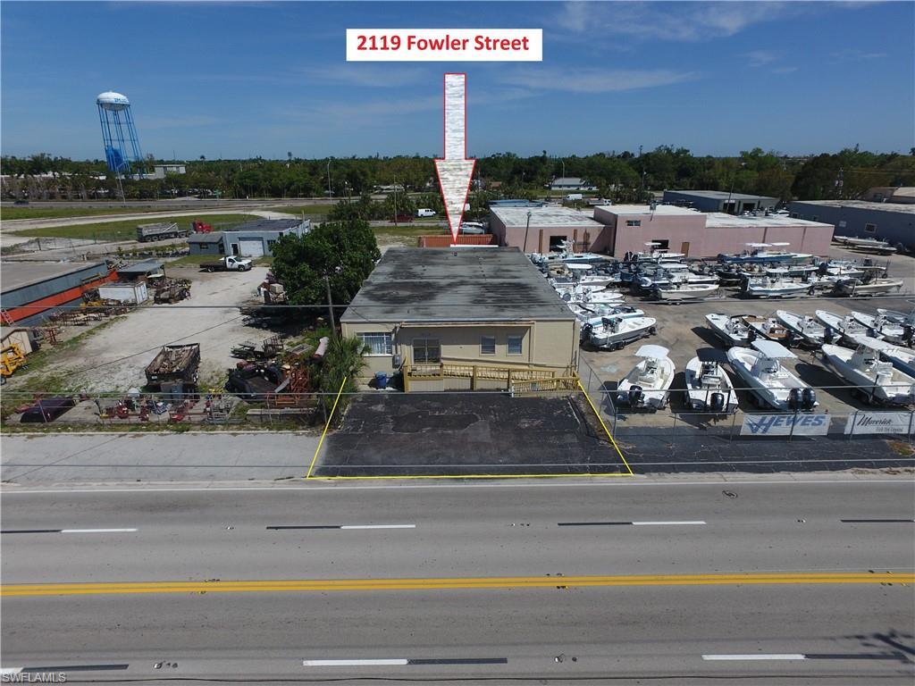 2119 Fowler St Property Photo 1