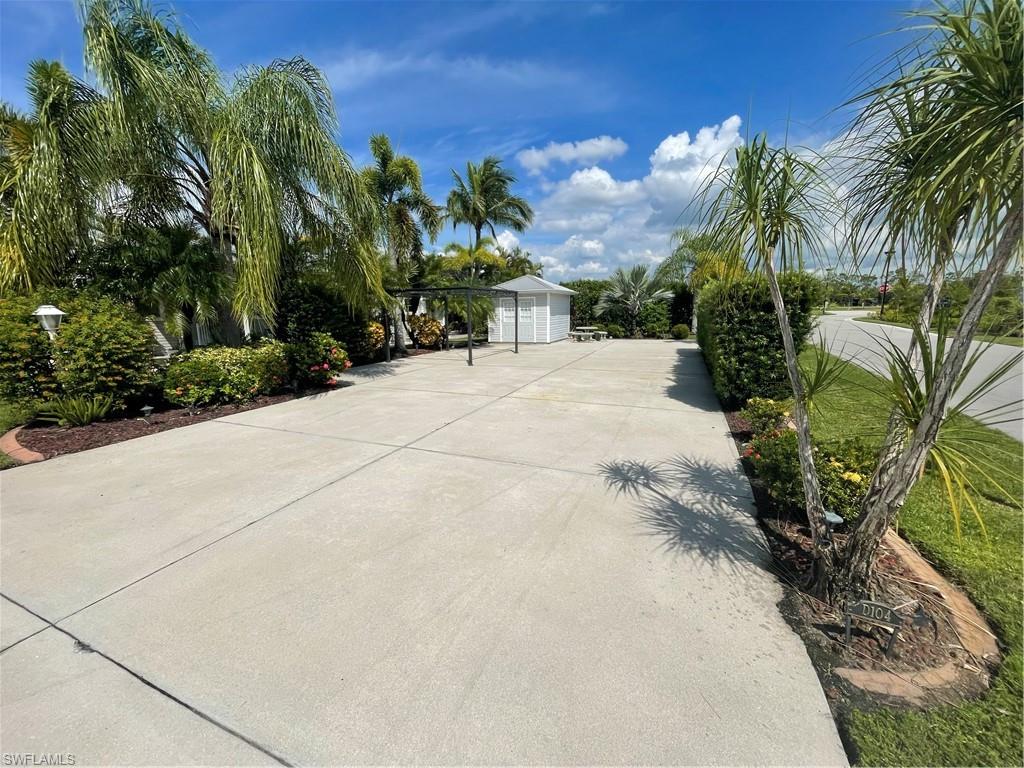 5583 Brightwood Dr Property Photo 4