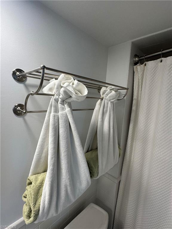 25900 Hickory Blvd # 804 Property Photo 11