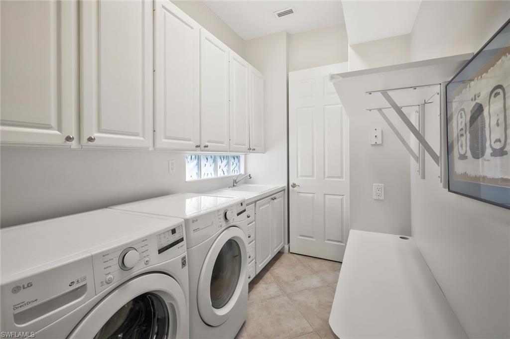 5449 Freeport Ln Property Photo 19