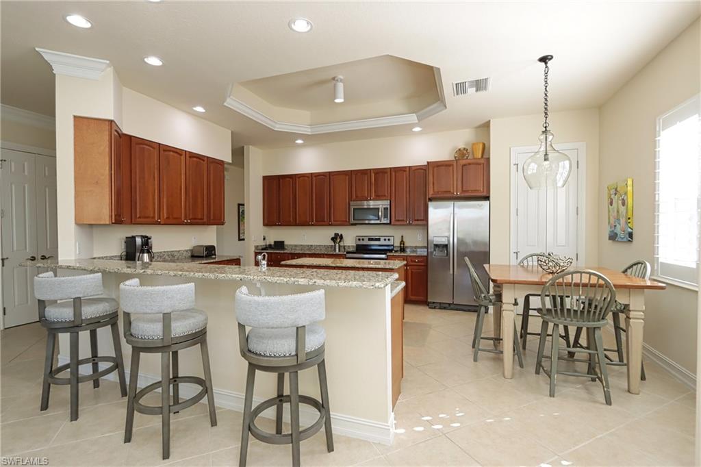 7152 Lemuria Cir # 1303 Property Photo 12