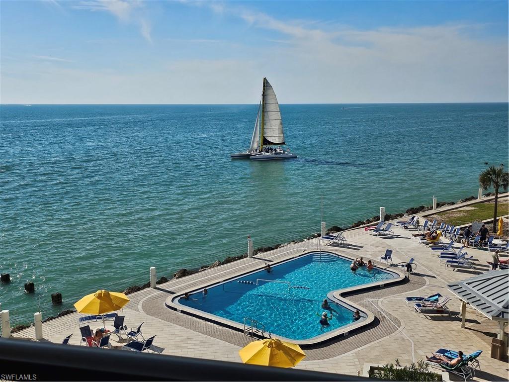 450 S. Gulfview Blvd # 505 Property Photo 12