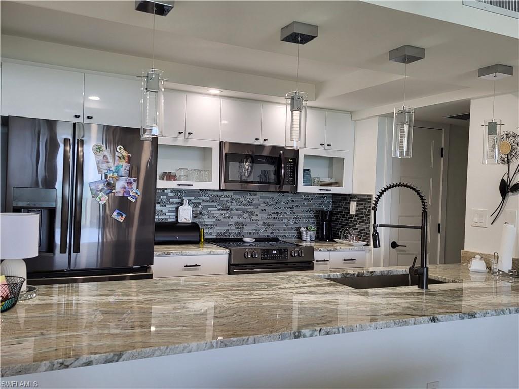 450 S. Gulfview Blvd # 505 Property Photo 20
