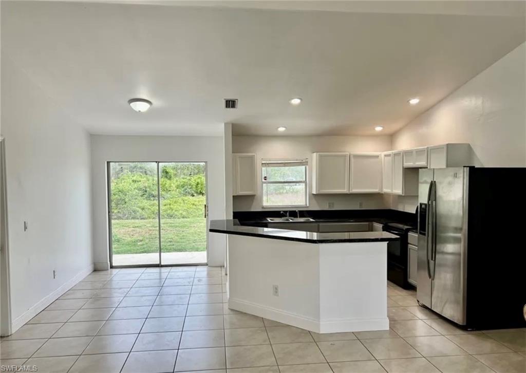 777-779 Bedford Dr # 779 Property Photo 3