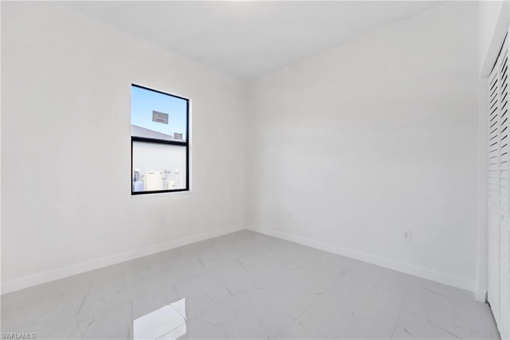 2602 73rd St W Property Photo 13