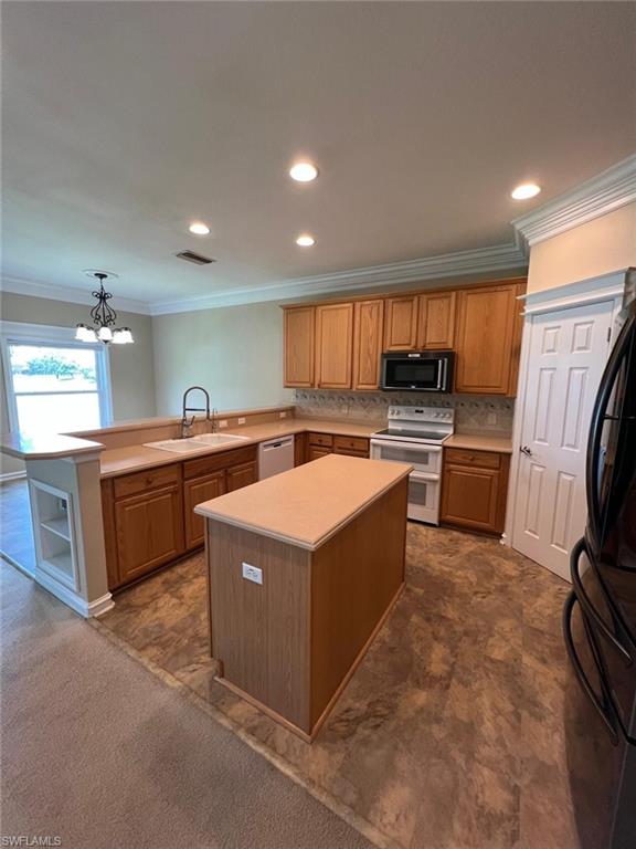 2772 Orange Grove Trl Property Photo 18