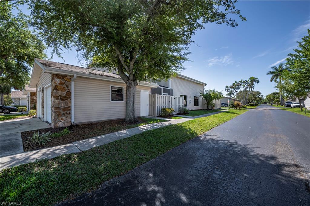 8441 N Haven Ln # B Property Photo 4