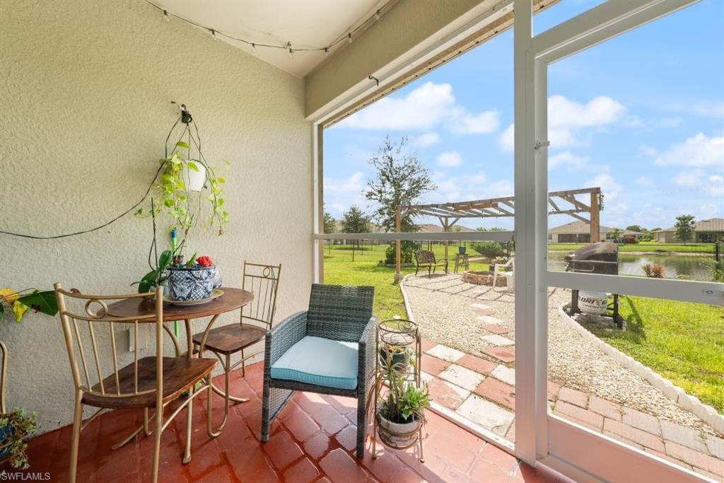 10563 Crossback Ln Property Photo 11