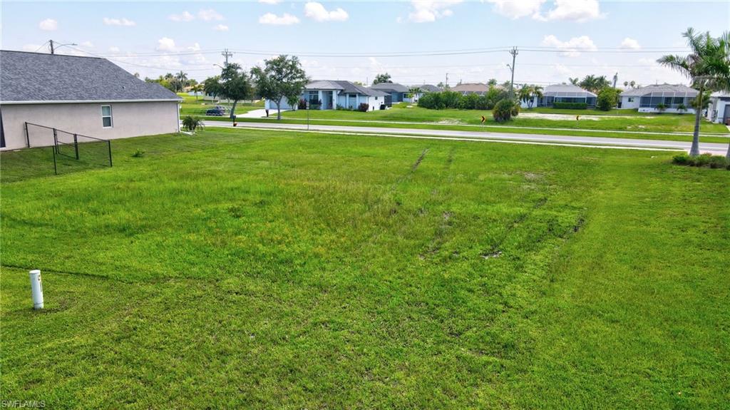 2536 Surfside Blvd Property Photo 5