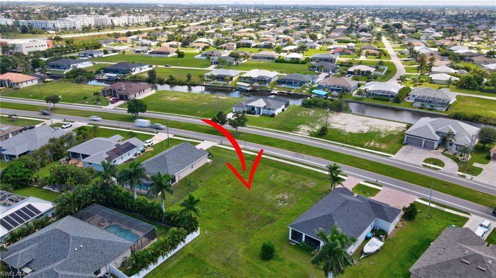 2536 Surfside Blvd Property Photo 12