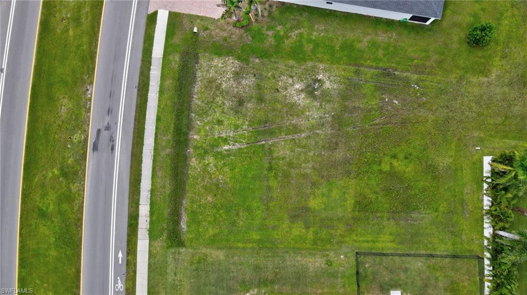 2536 Surfside Blvd Property Photo 13