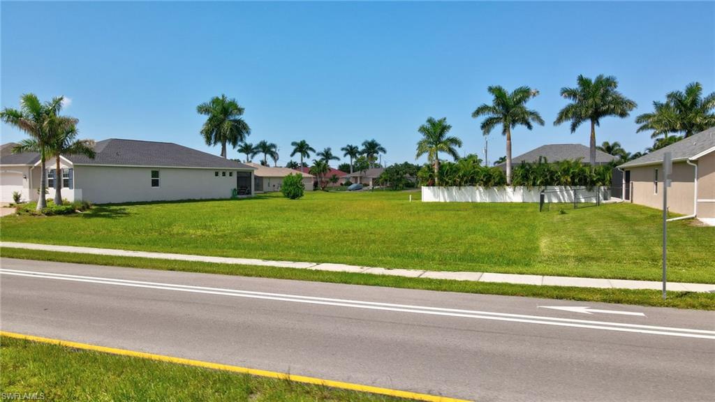 2536 Surfside Blvd Property Photo 18