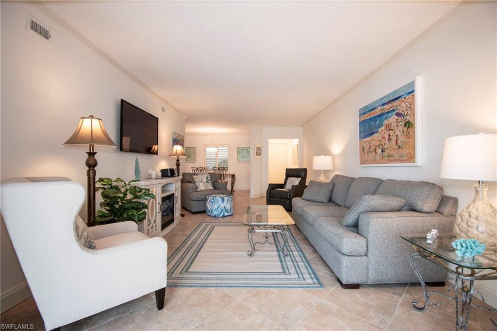 4126 Belair Ln # C3 Property Photo 3
