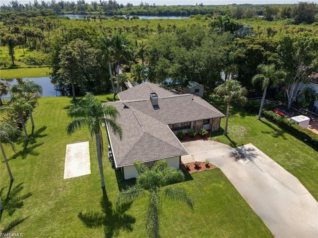 17226 Castleview Dr Property Photo 2