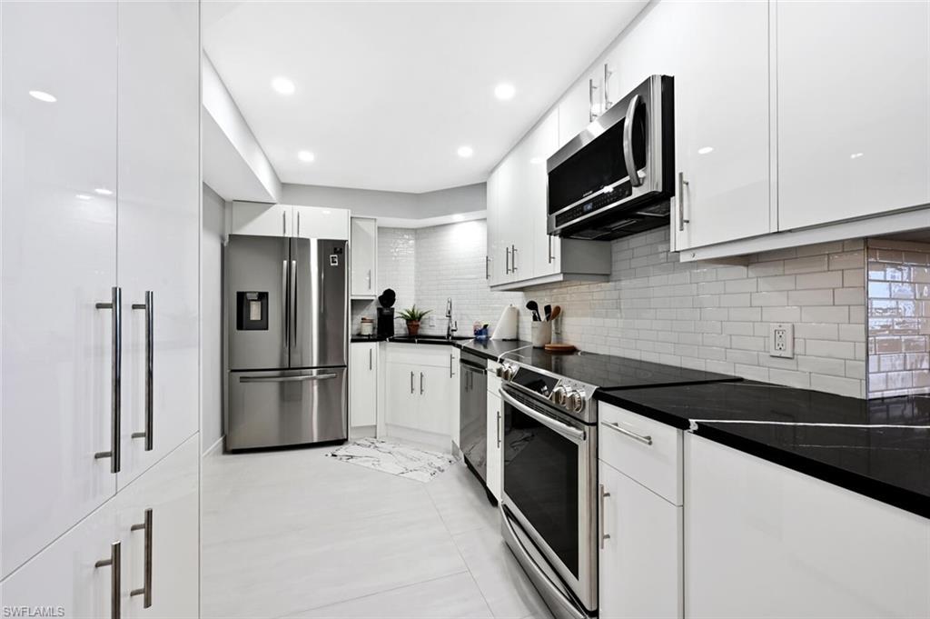 4001 Gulf Shore Blvd N # 602 Property Photo 10