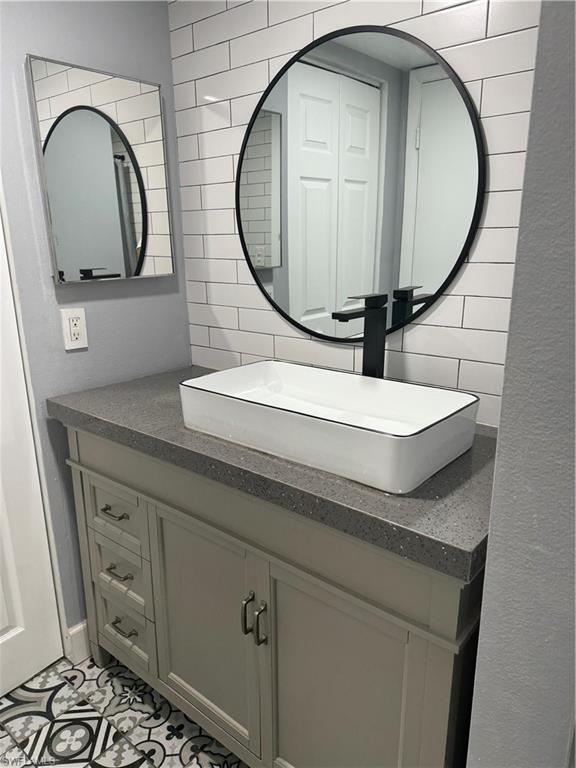 9409 W Macnab Rd # 103 Property Photo 7