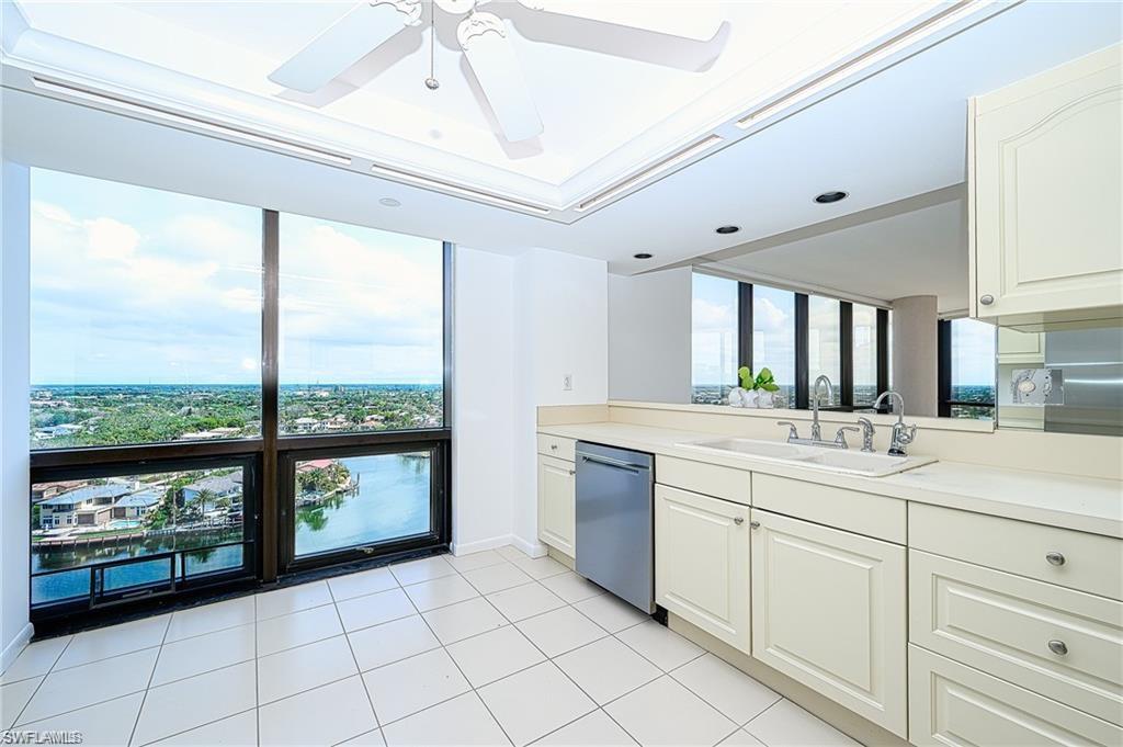 4751 Gulf Shore Blvd N # 1805 Property Photo 7