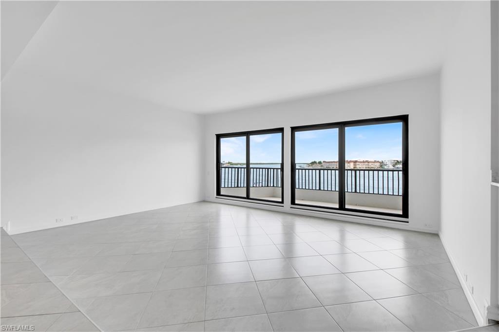 231 La Peninsula Blvd # 231 Property Photo 8