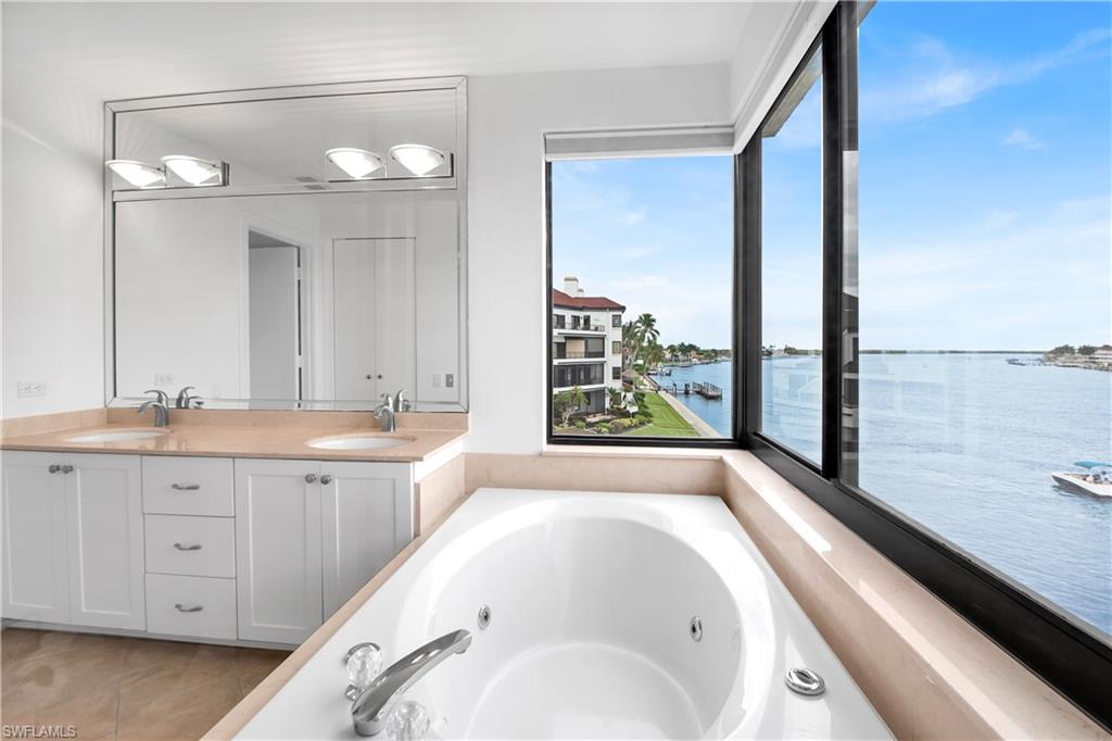 231 La Peninsula Blvd # 231 Property Photo 18