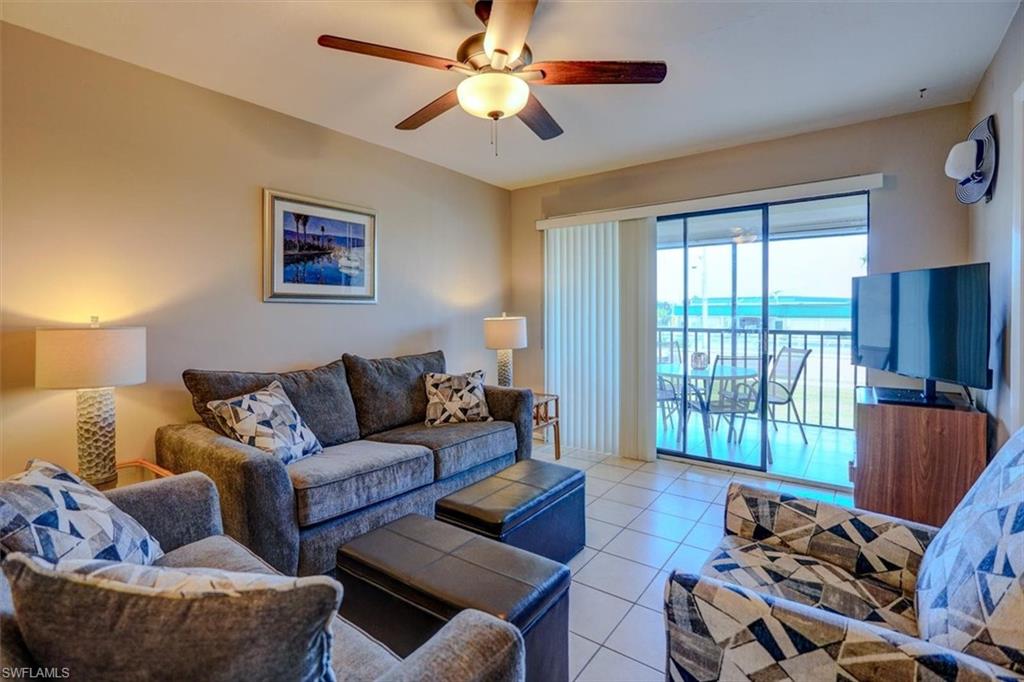 6897 Estero Blvd # 115 Property Photo 9