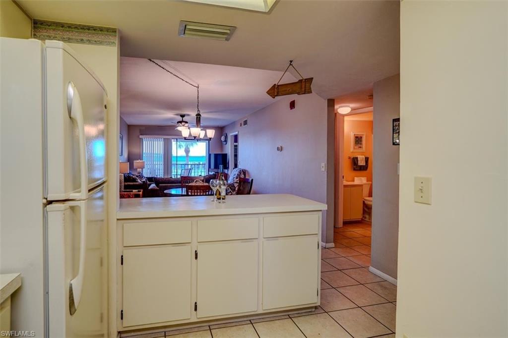6897 Estero Blvd # 115 Property Photo 25