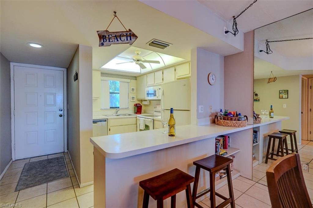6897 Estero Blvd # 115 Property Photo 29