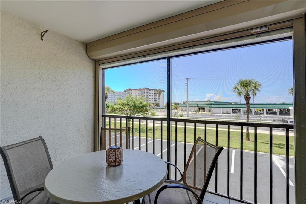6897 Estero Blvd # 115 Property Photo 44