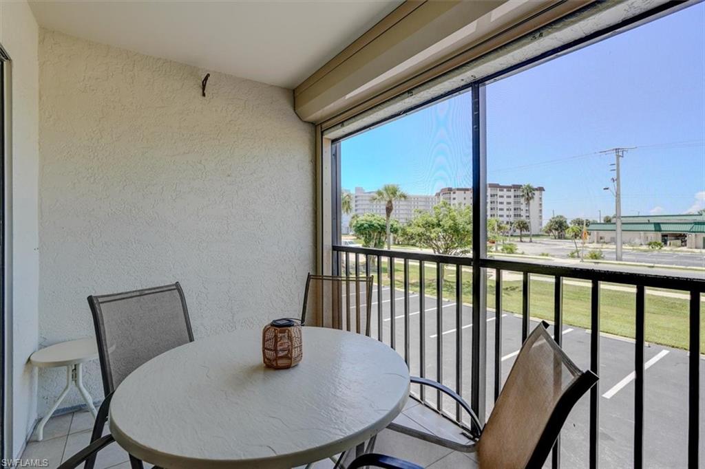 6897 Estero Blvd # 115 Property Photo 45