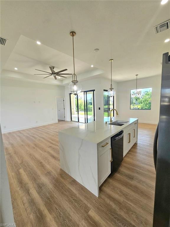 1132 Nw 28th Ave Property Photo 2