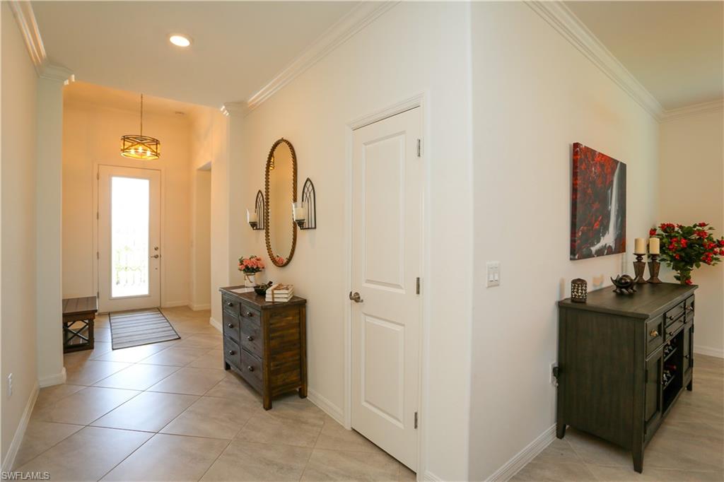 2155 Hamlin St Property Photo 26