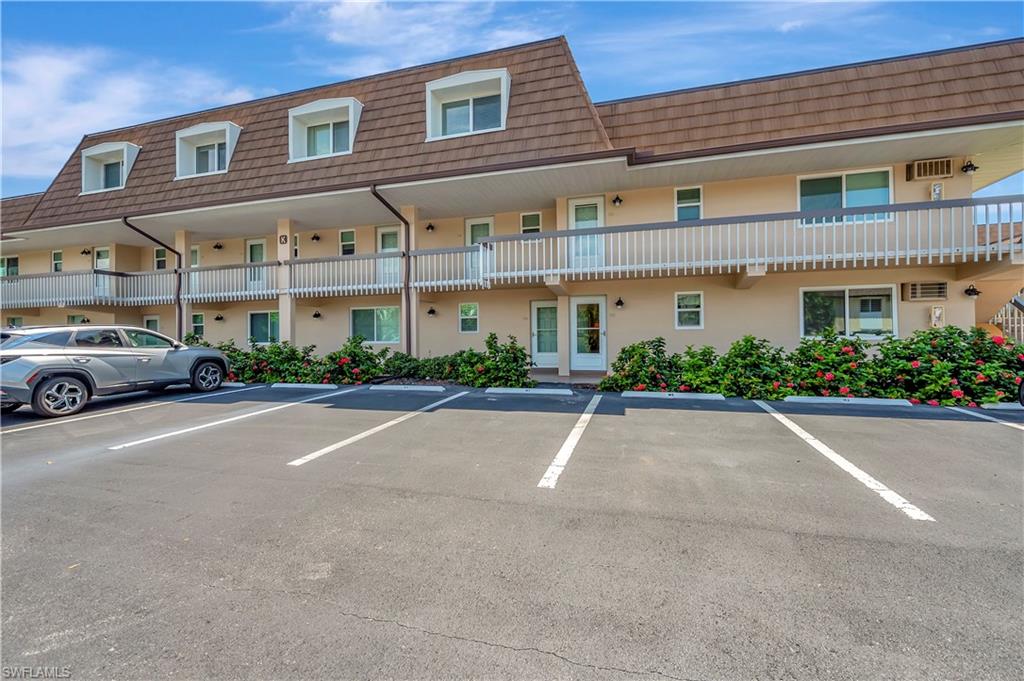 87 N Collier Blvd # 3 Property Photo 3