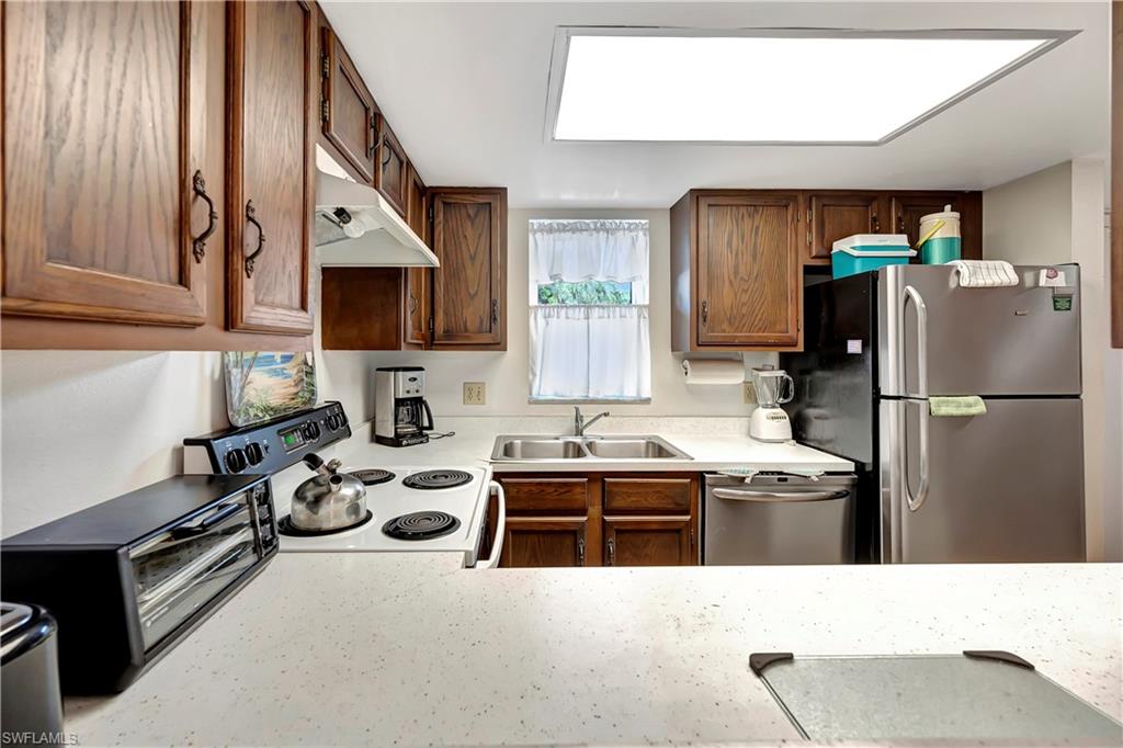 87 N Collier Blvd # 3 Property Photo 12
