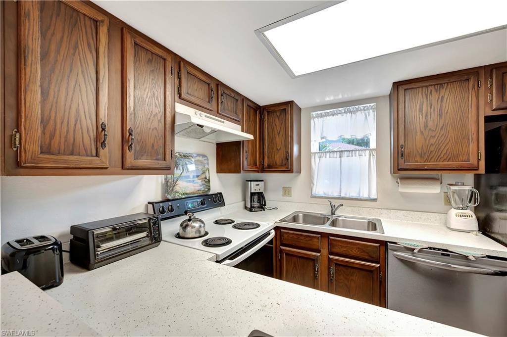 87 N Collier Blvd # 3 Property Photo 13