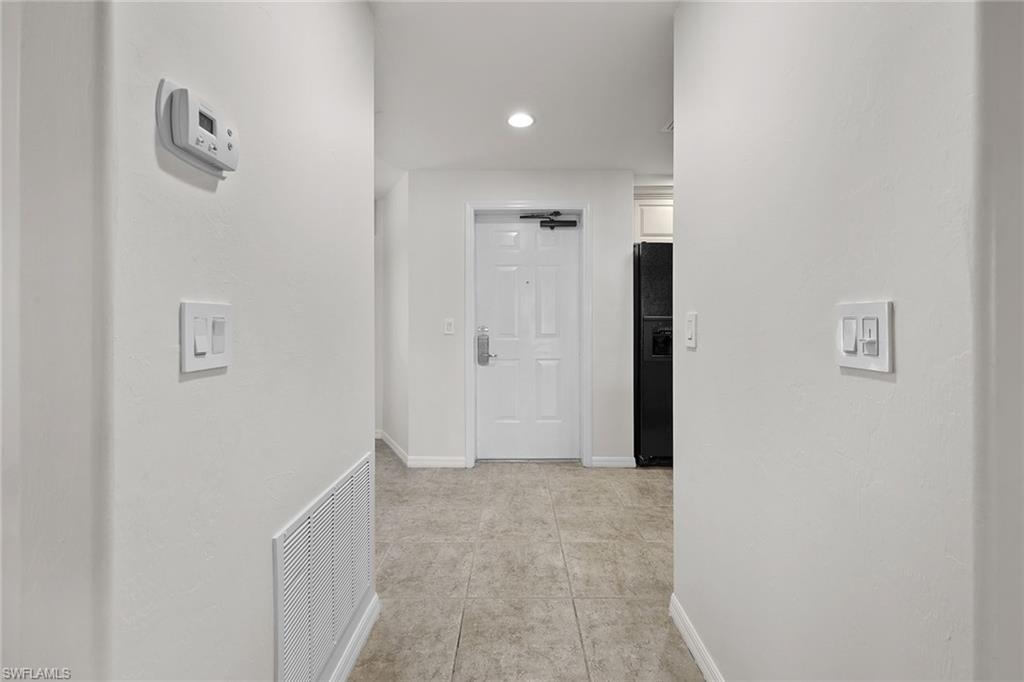 221 9th St S # 311 Property Photo 7