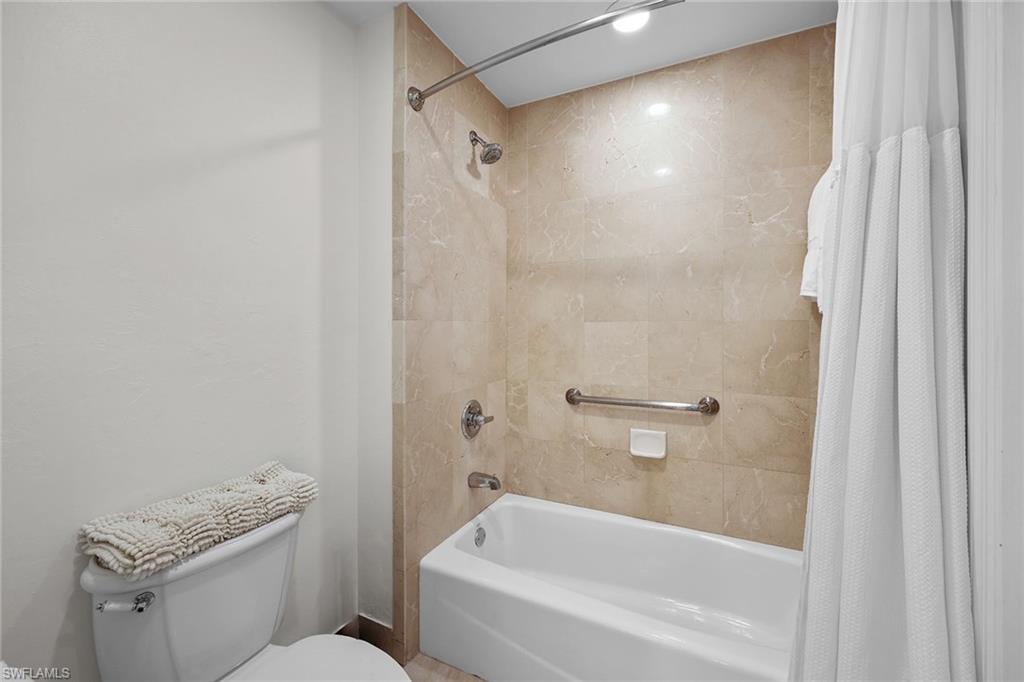221 9th St S # 311 Property Photo 18